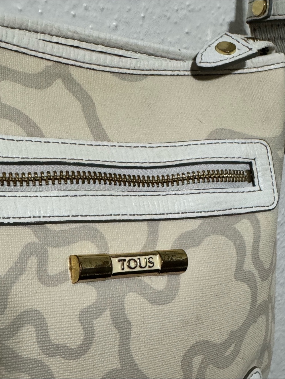 TOUS Cream and Taupe Pattern Shoulder Bag - Picture 2 of 16